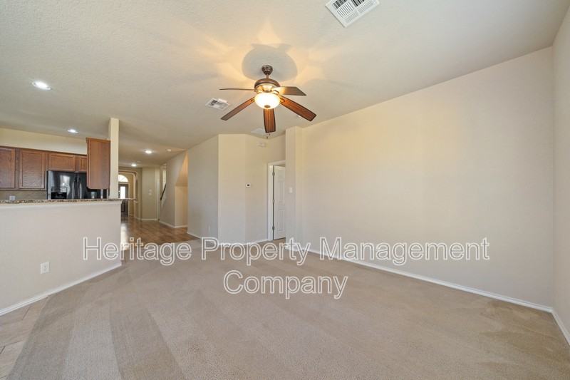 2725 Sterling Way - Photo 6 of 36