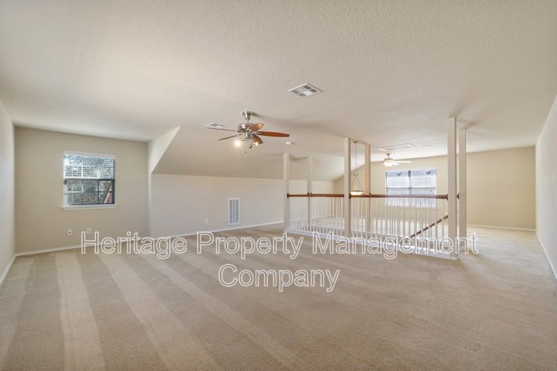 2725 Sterling Way - Photo 7 of 36