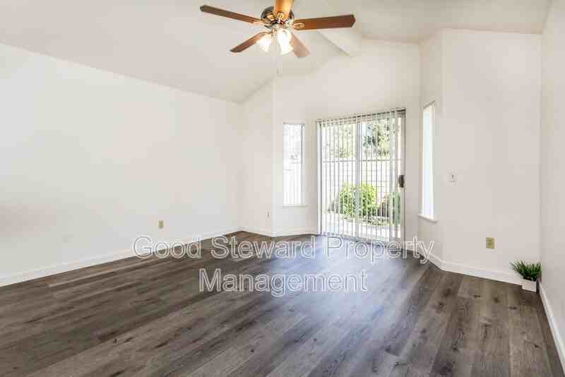 3321 Mountainside Dr - Photo 2 of 25