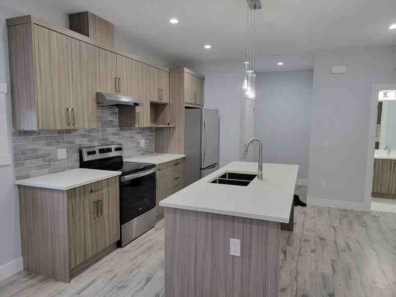 1056 Martin Ave #4 - Photo 3 of 15