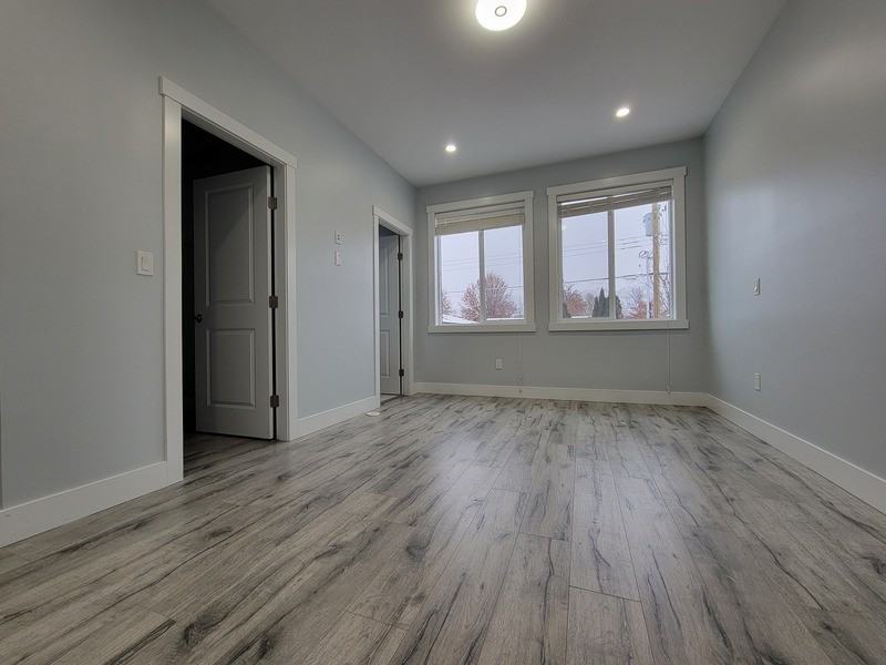 1056 Martin Ave #4 - Photo 6 of 15