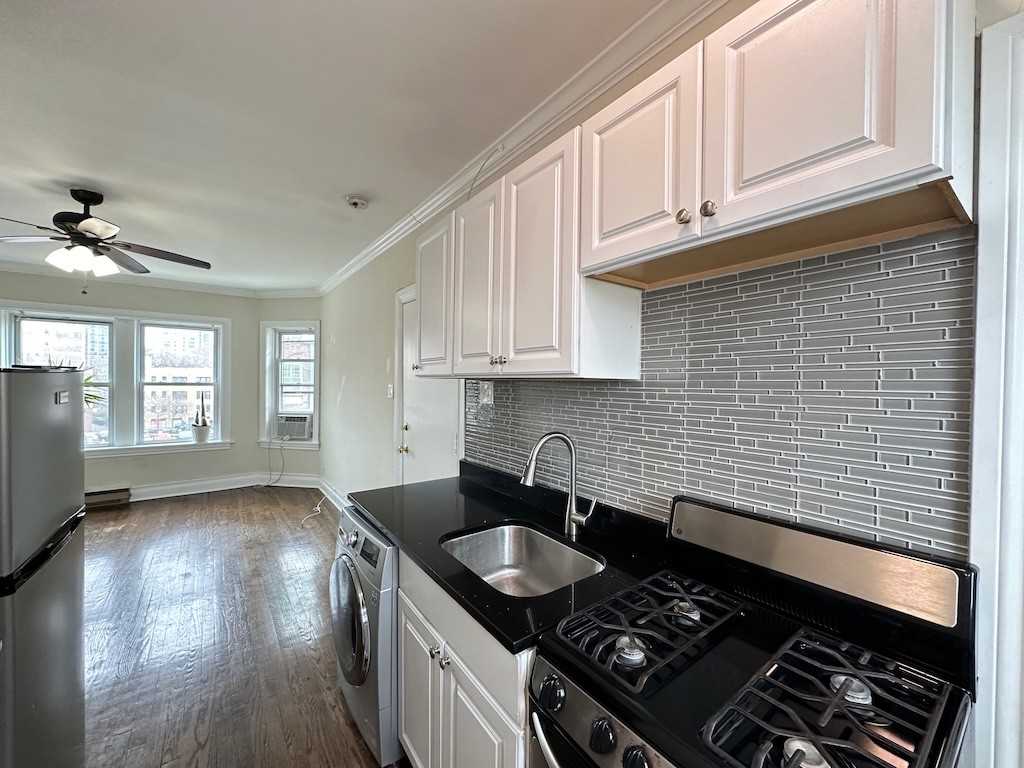 ROSCOE + BROADWAY #3N - Photo 4 of 21