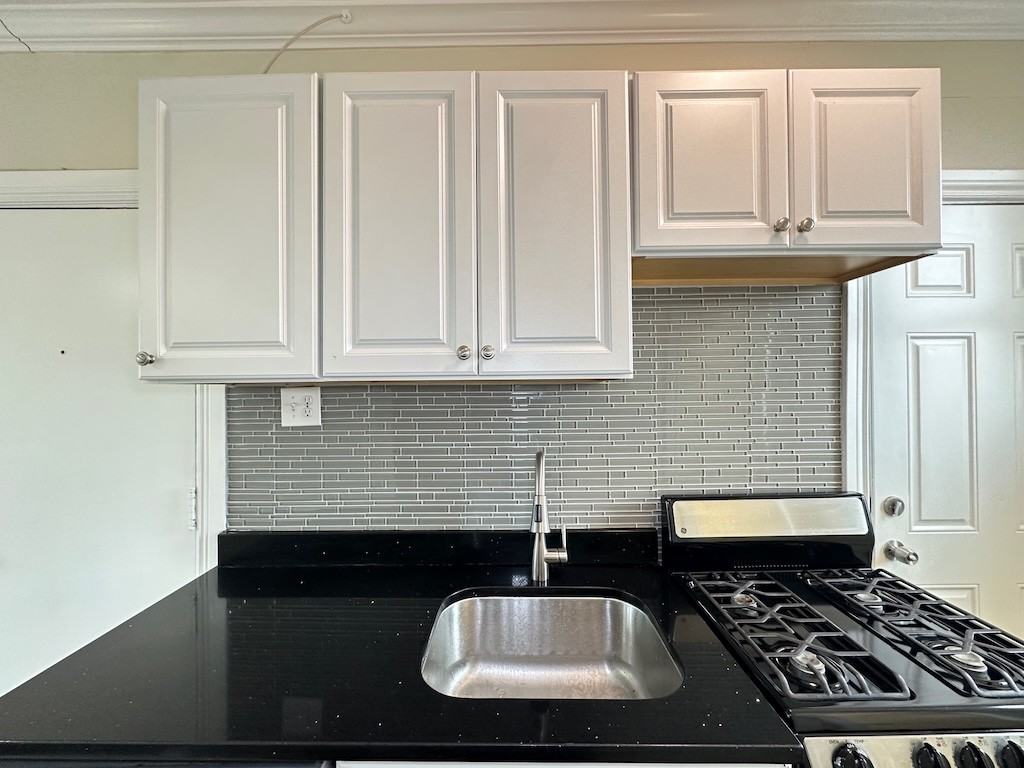 ROSCOE + BROADWAY #3N - Photo 7 of 21