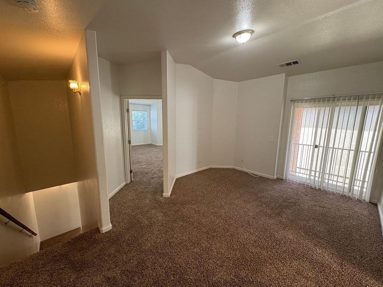 184 S Filbert Rd - Photo 3 of 34