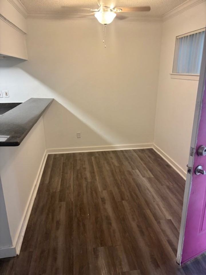 Dream Montrose - Photo 5 of 14