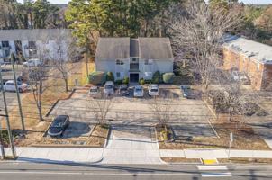 featured image of 1806 Chapel Hill Rd