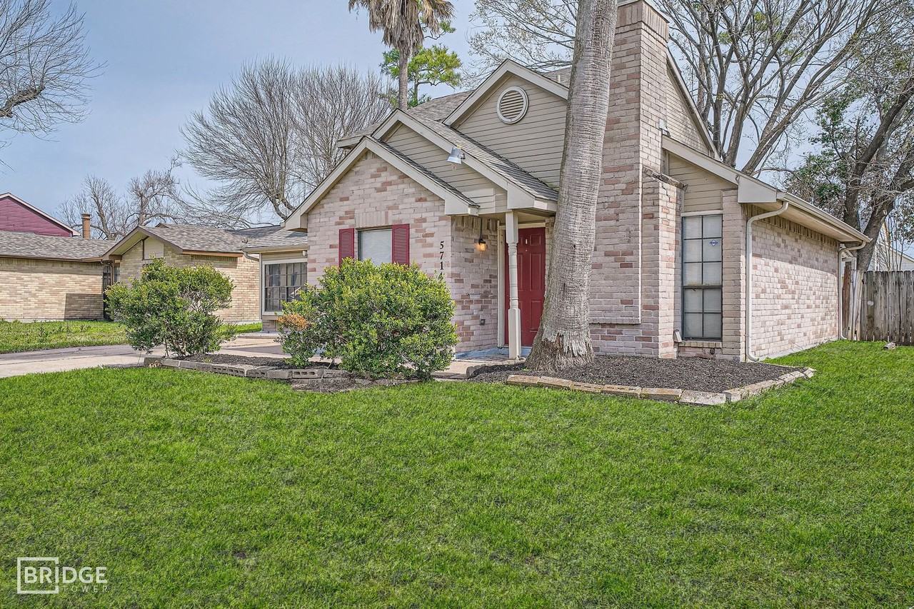 5714 Mackmiller St - Photo 2 of 24