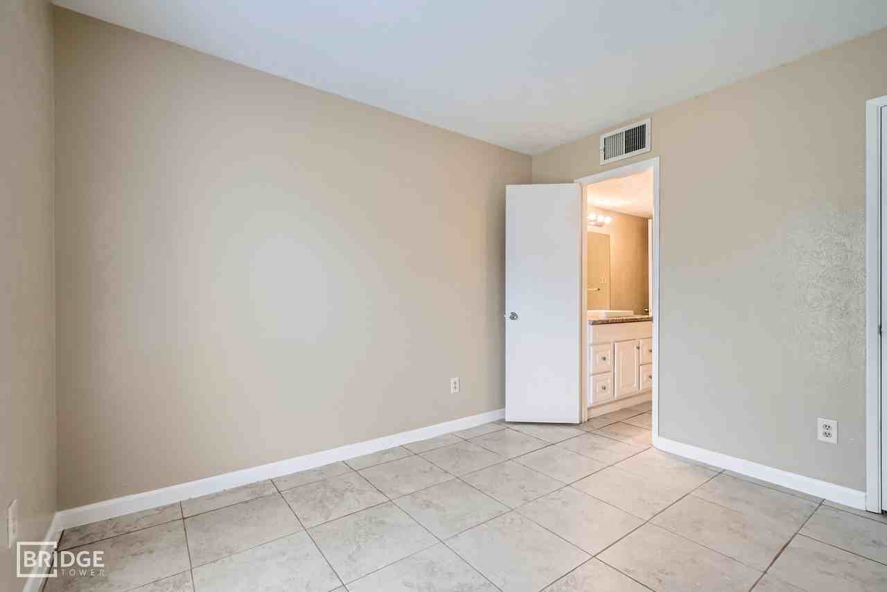 5714 Mackmiller St - Photo 6 of 24
