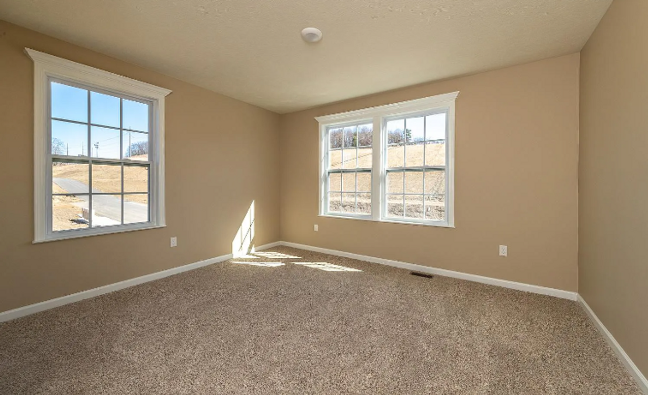 340 Trinity Way - Photo 2 of 11