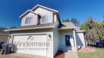 featured image of 743 N Roosevelt St