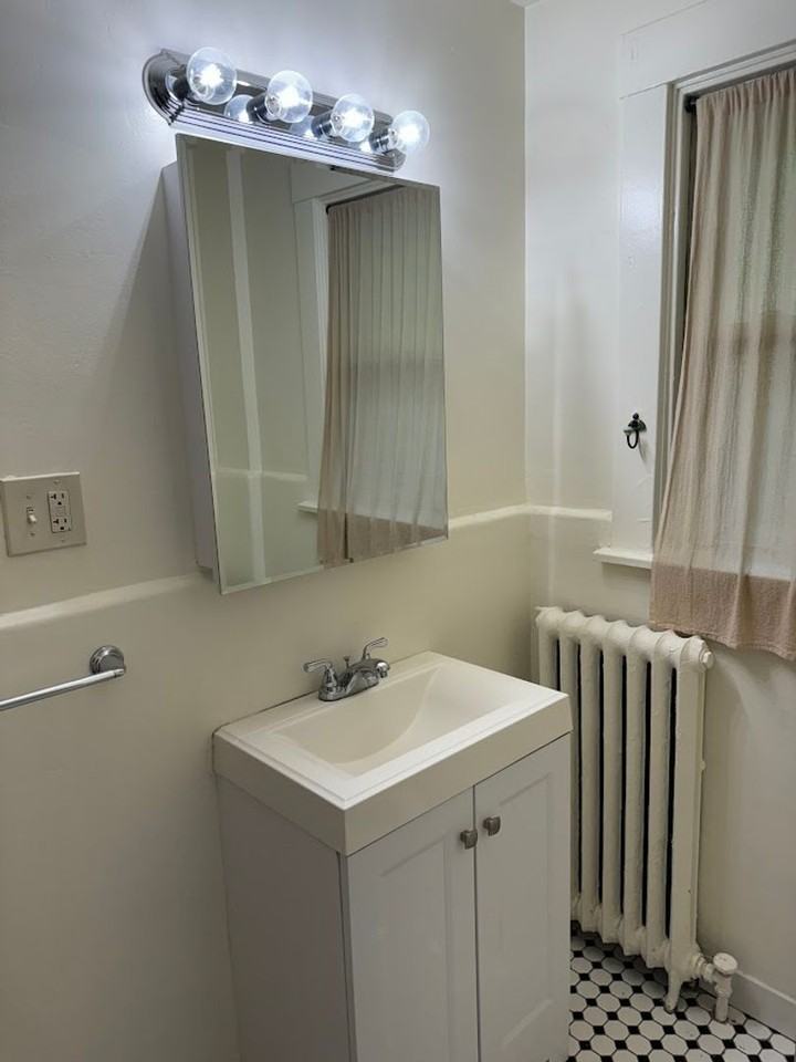 5921 Douglas St - Photo 5 of 23