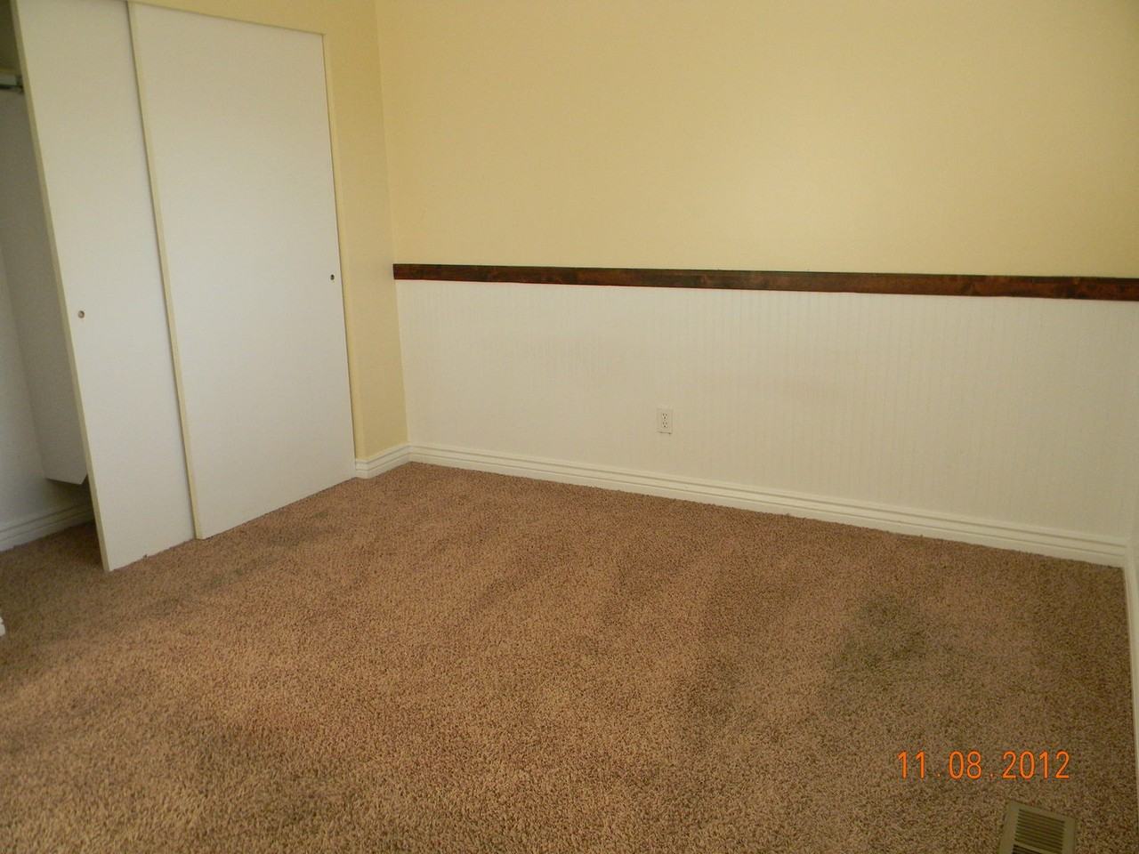 2392 N 890 W - Photo 5 of 10