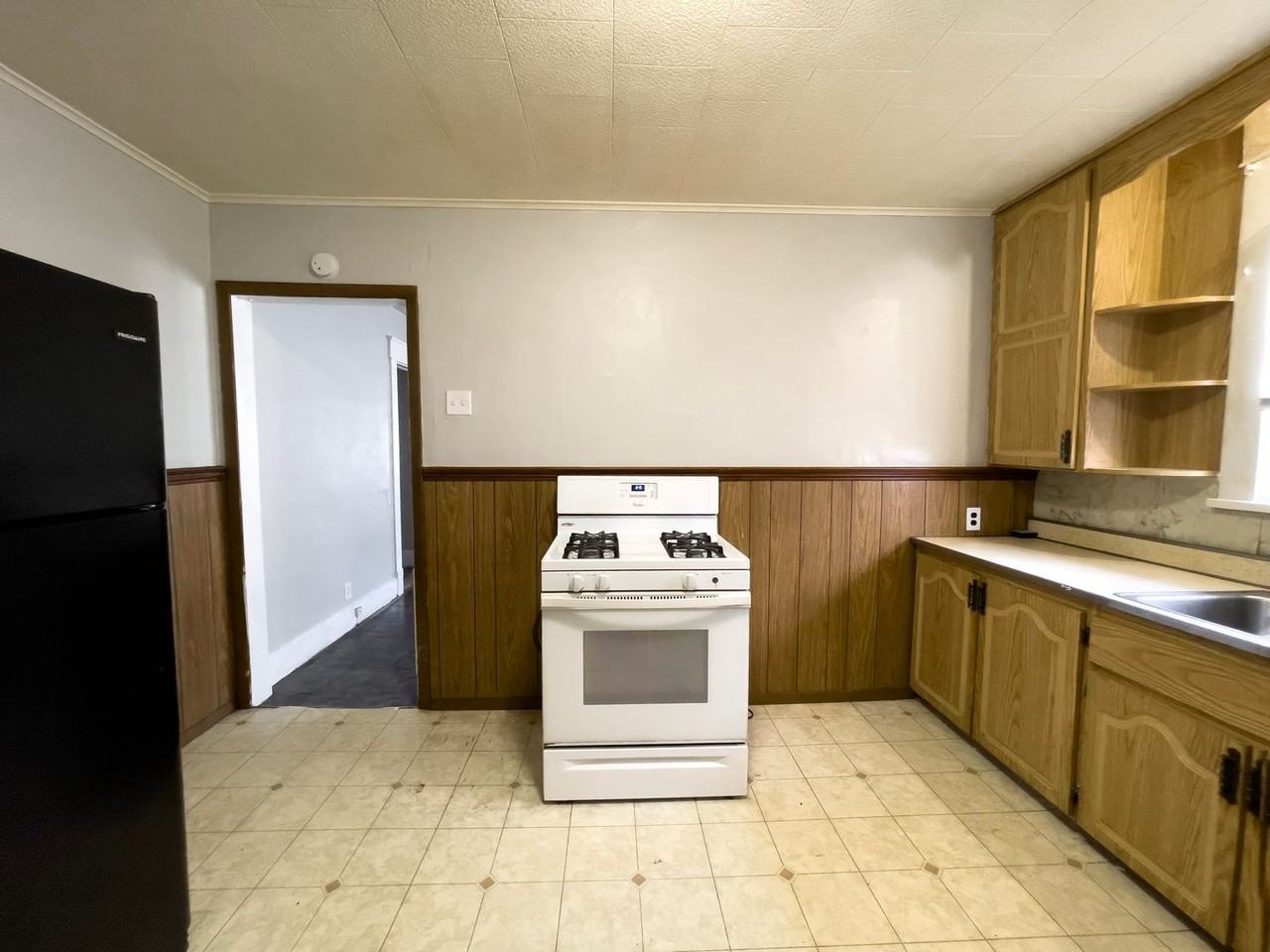 1609 W Memorial Dr - Photo 5 of 13