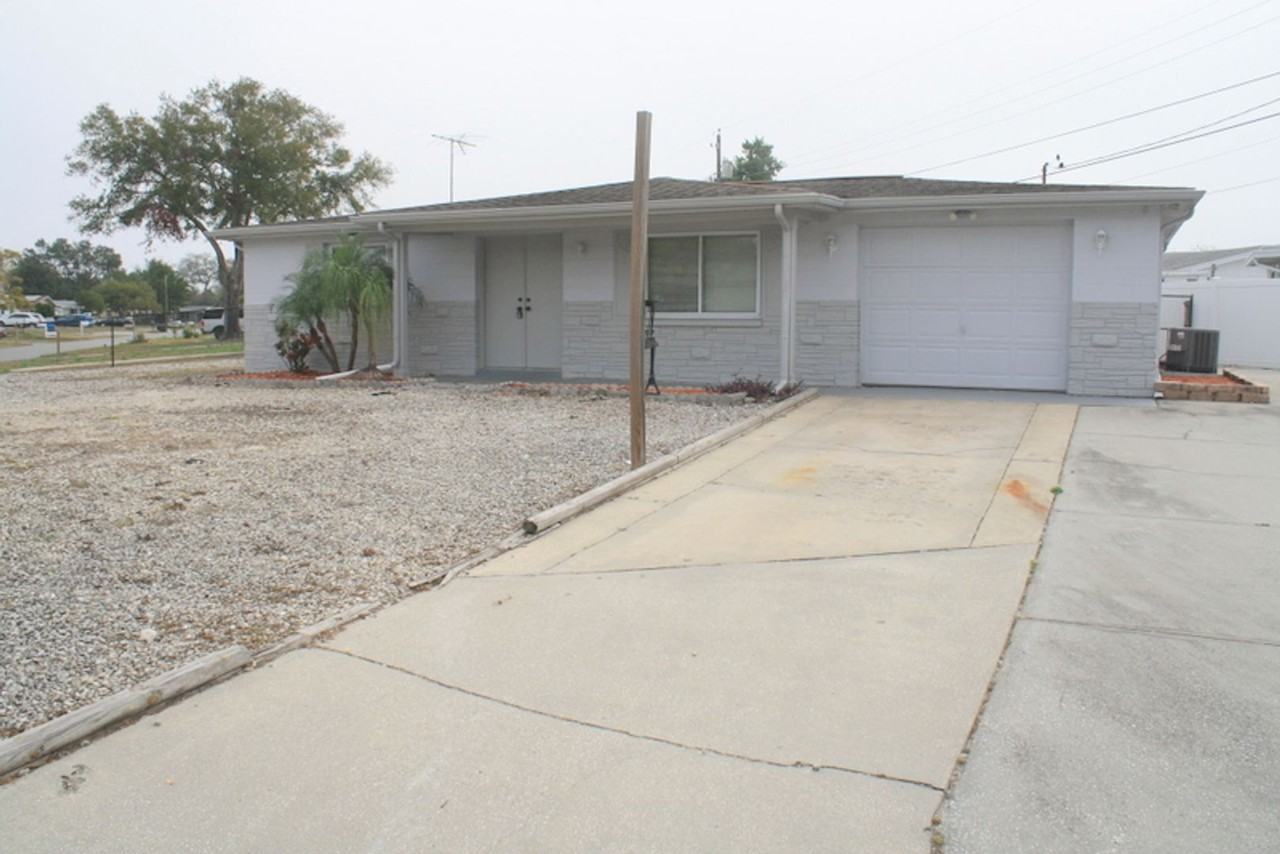 4719 Bonton Dr - Photo 2 of 12