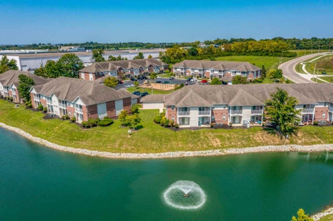 The Heights at Bridgewater - Photo 7 of 14