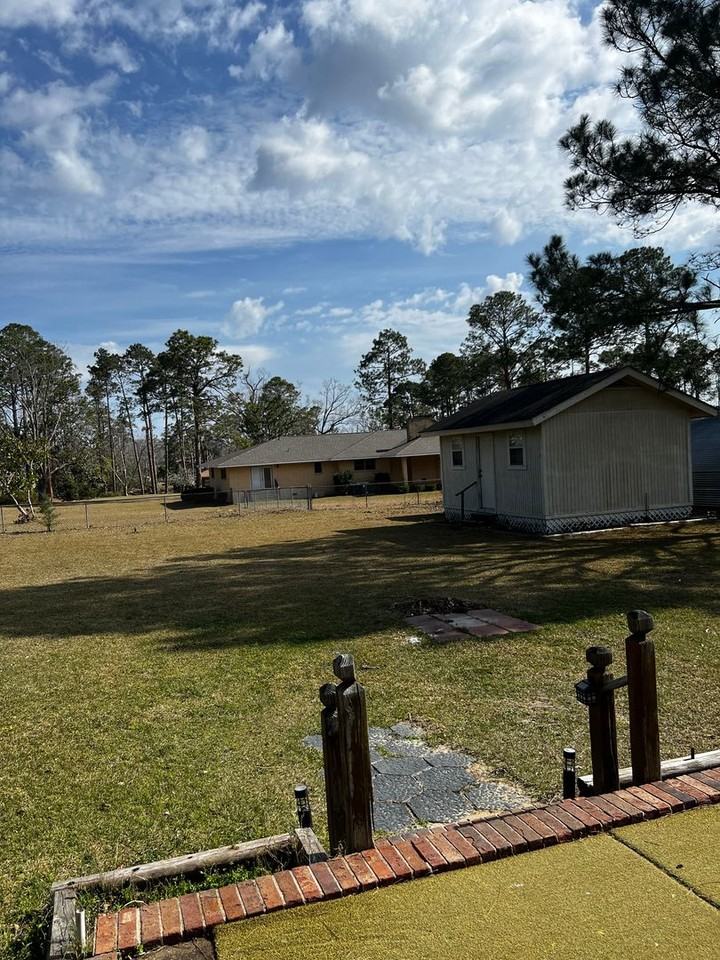 1404 Acton Dr - Photo 3 of 16