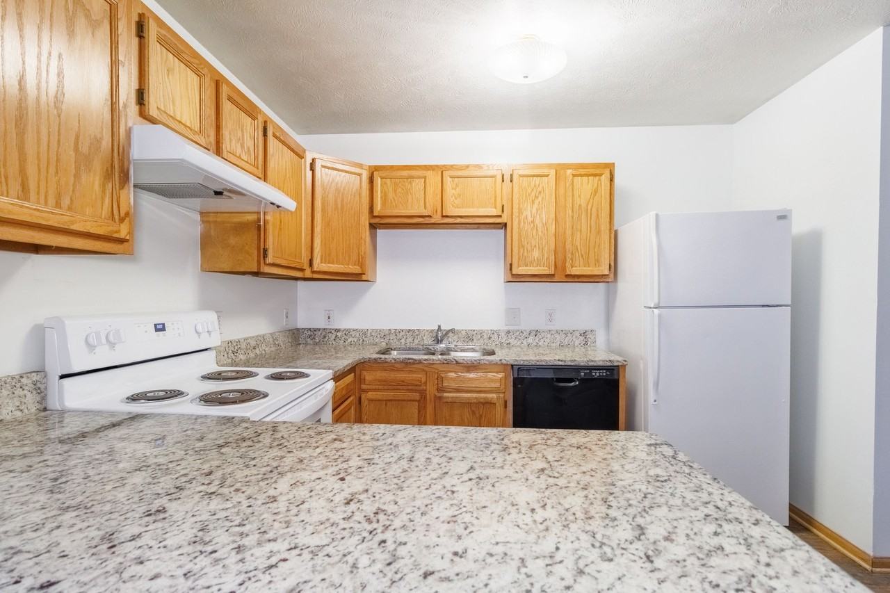 520-522 Lamont - Photo 4 of 15