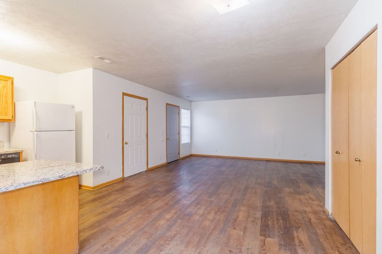 520-522 Lamont - Photo 5 of 15