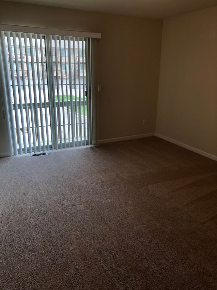 8257 Promenade Cir - Photo 5 of 20