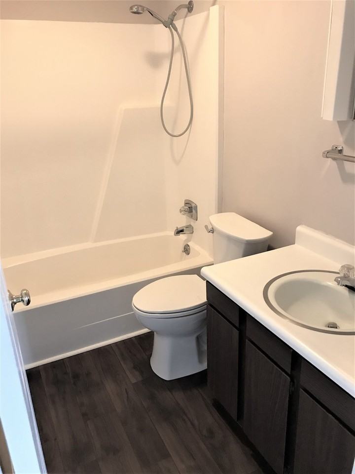 2003 S Mattis Ave #C - Photo 3 of 7