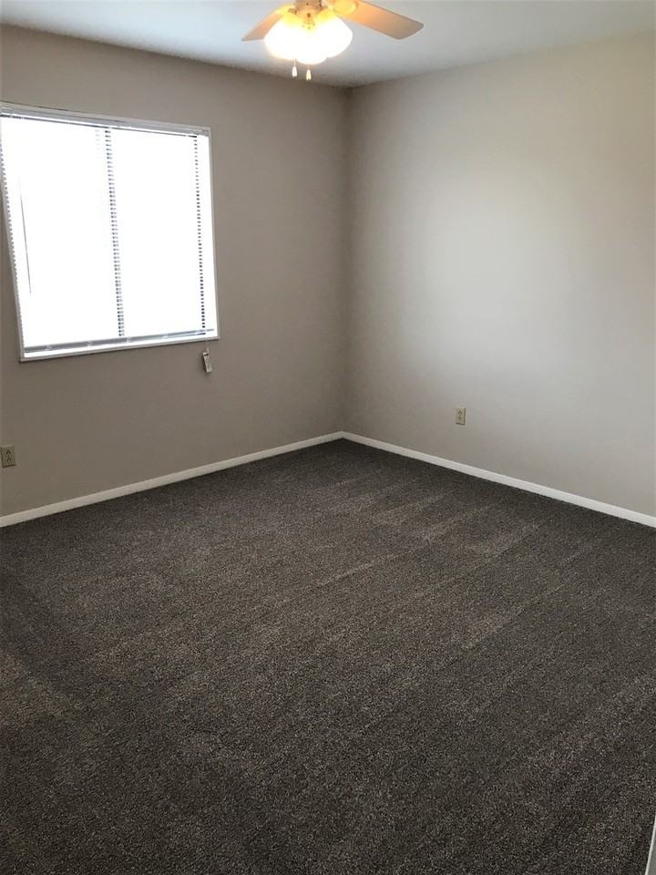 2003 S Mattis Ave #C - Photo 4 of 7