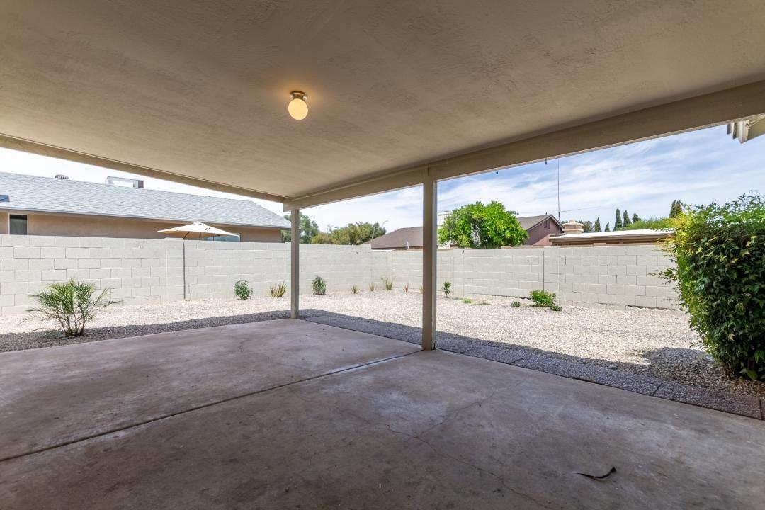 2008 E Watson Dr - Photo 3 of 21