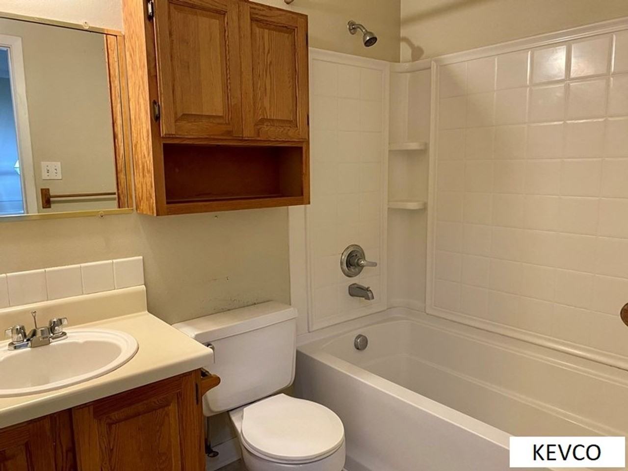 600 Tyler St - Photo 7 of 21