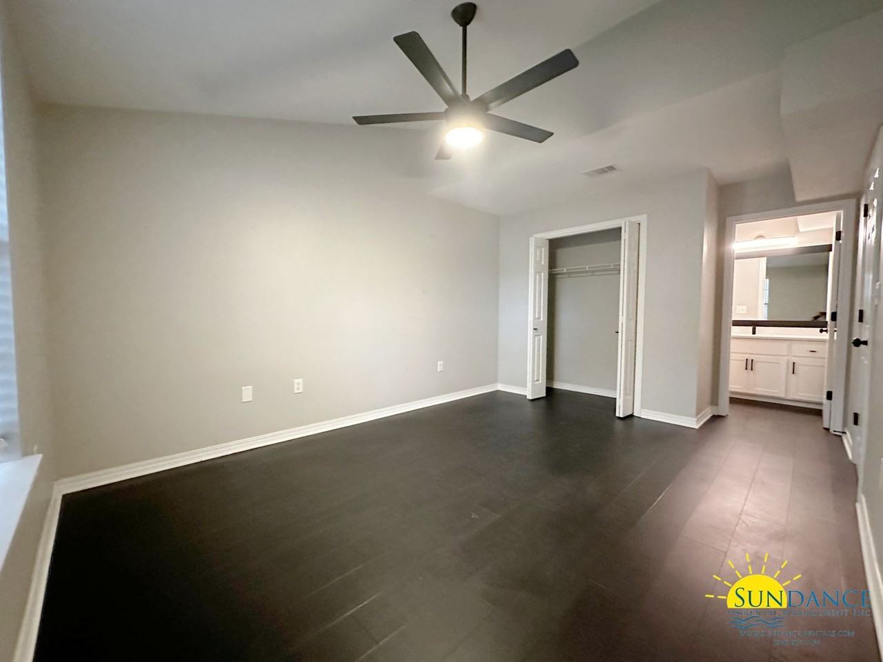 1810 Hurlburt Rd - Photo 3 of 19