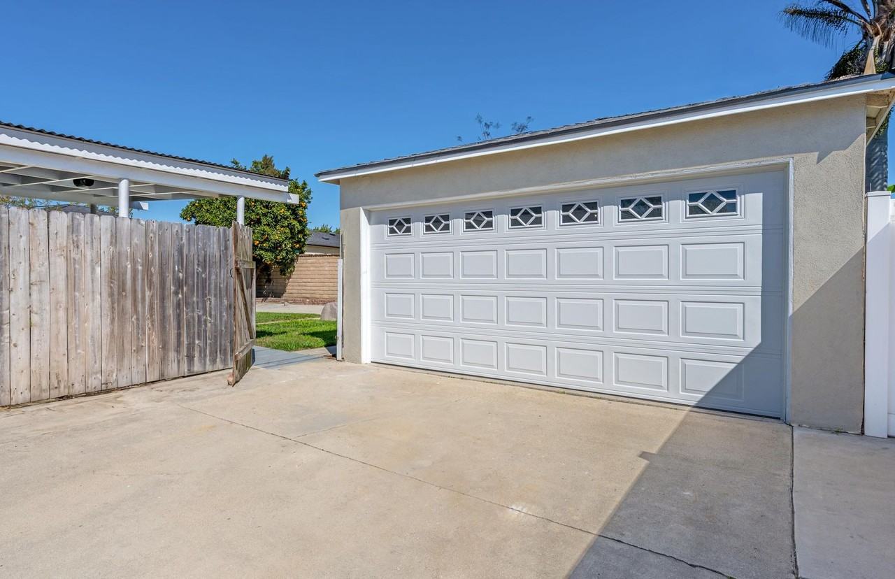 1824 Tulane Ave - Photo 2 of 20