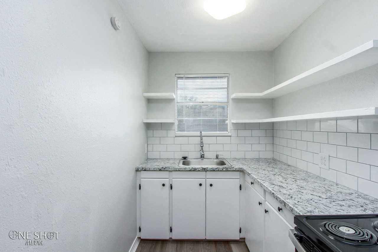 4735 Potomac Ave - Photo 5 of 16