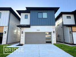 featured image of 33123 Oak Heights Pl