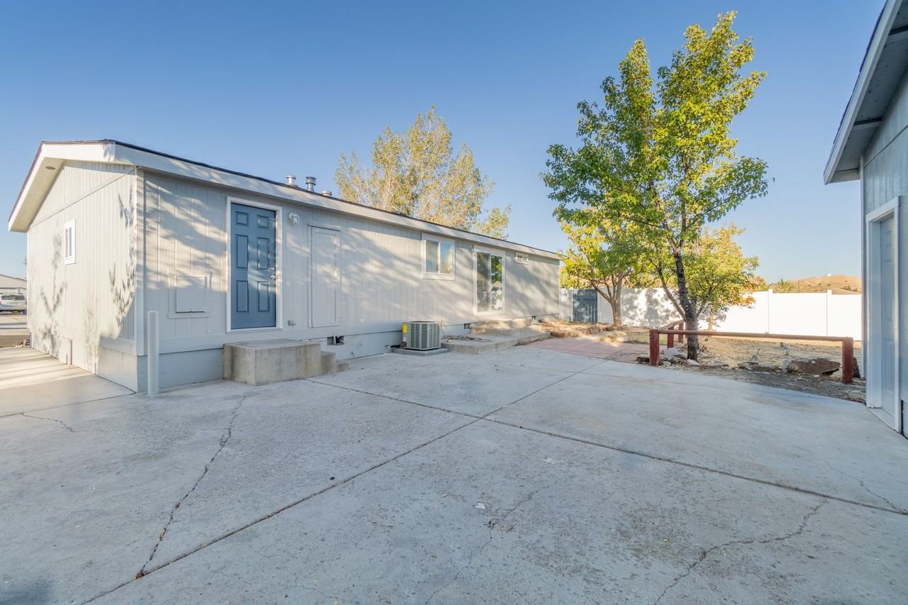 1496 Denali Ct - Photo 6 of 25