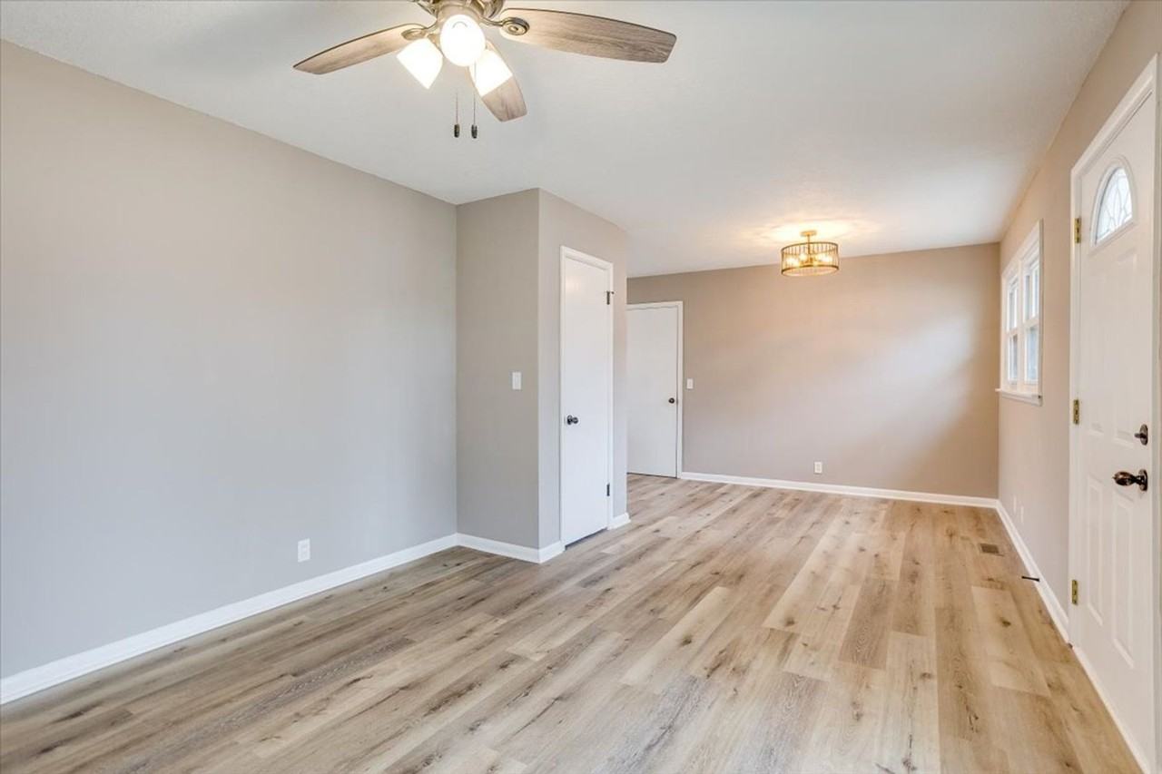 527 W 6th St - Photo 2 of 11