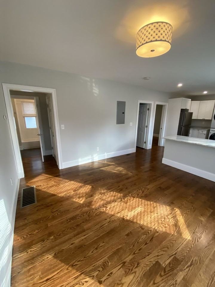 3 Hamilton Rd - Photo 3 of 28