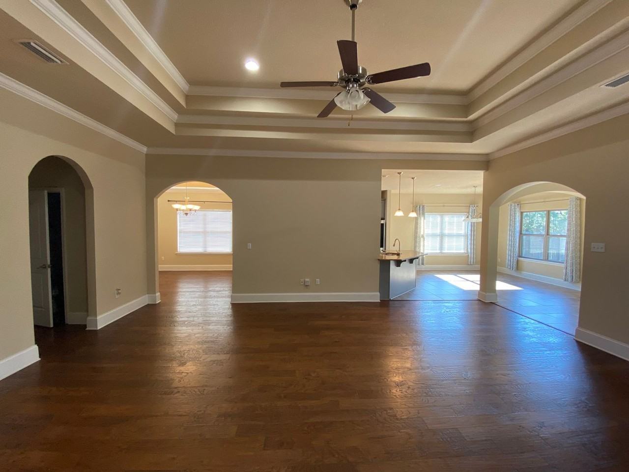 1100 Zephyr Way - Photo 4 of 32