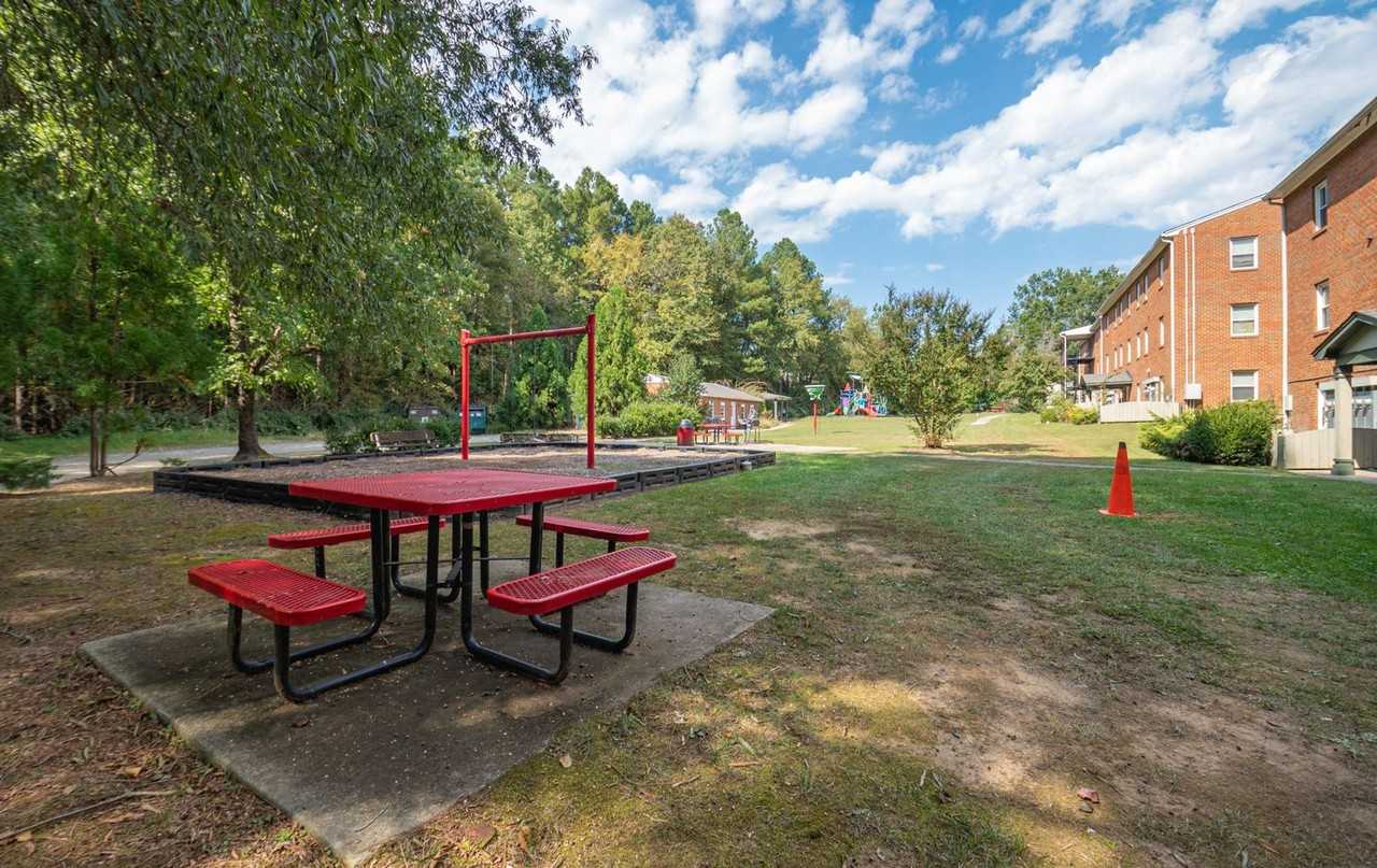 Kerley Gardens Apartments - Photo 7 of 25