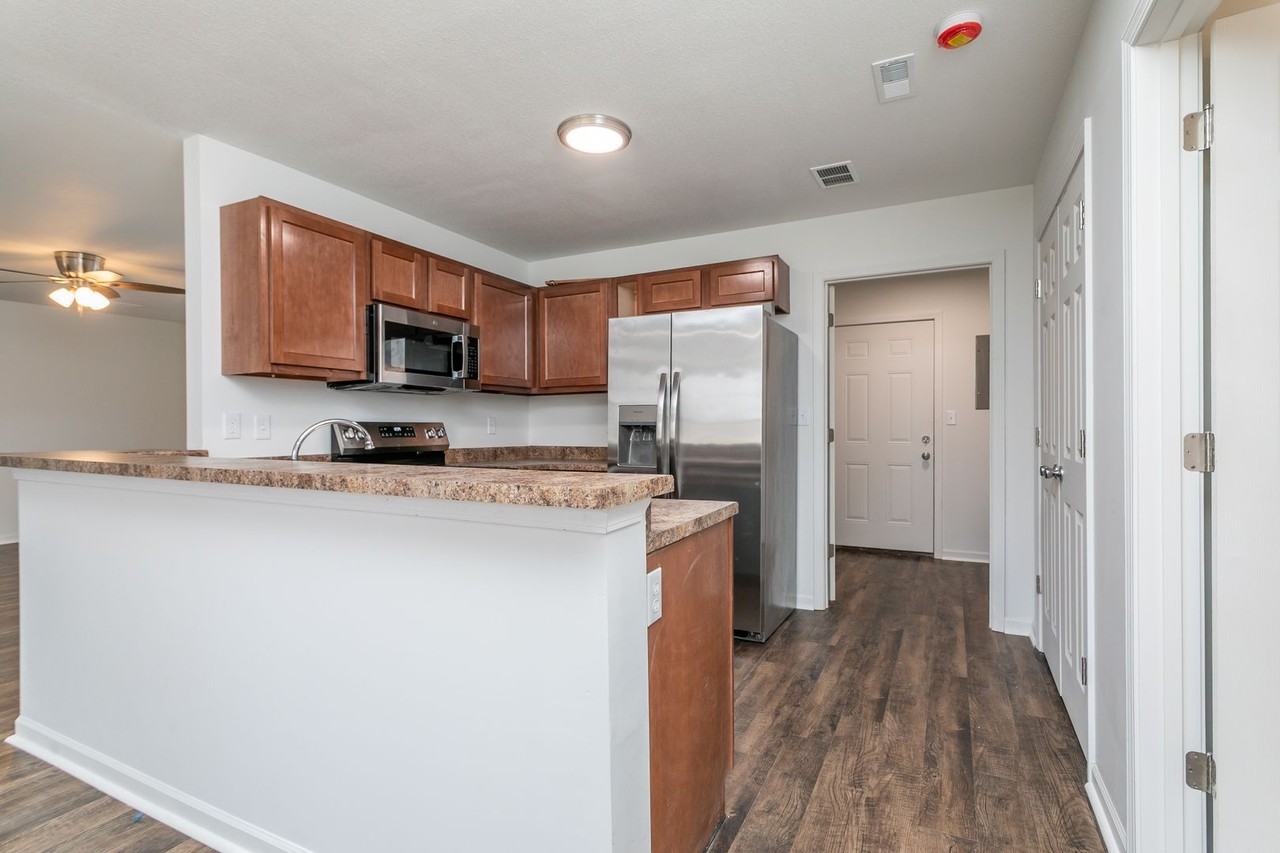 2803 Yukon Dr - Photo 2 of 27