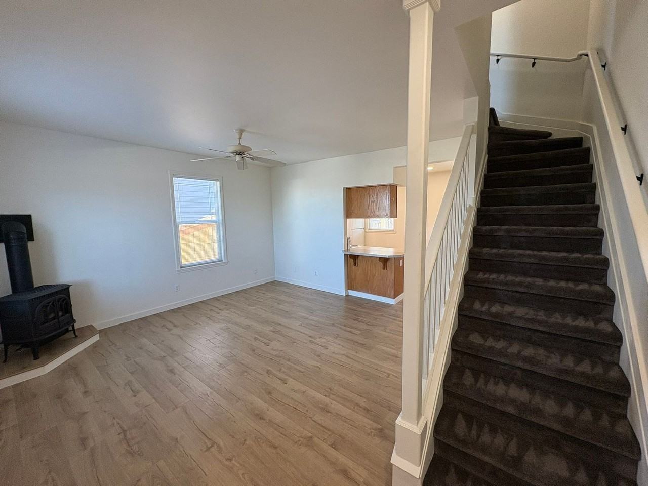1315 5th Street - Photo 3 of 20
