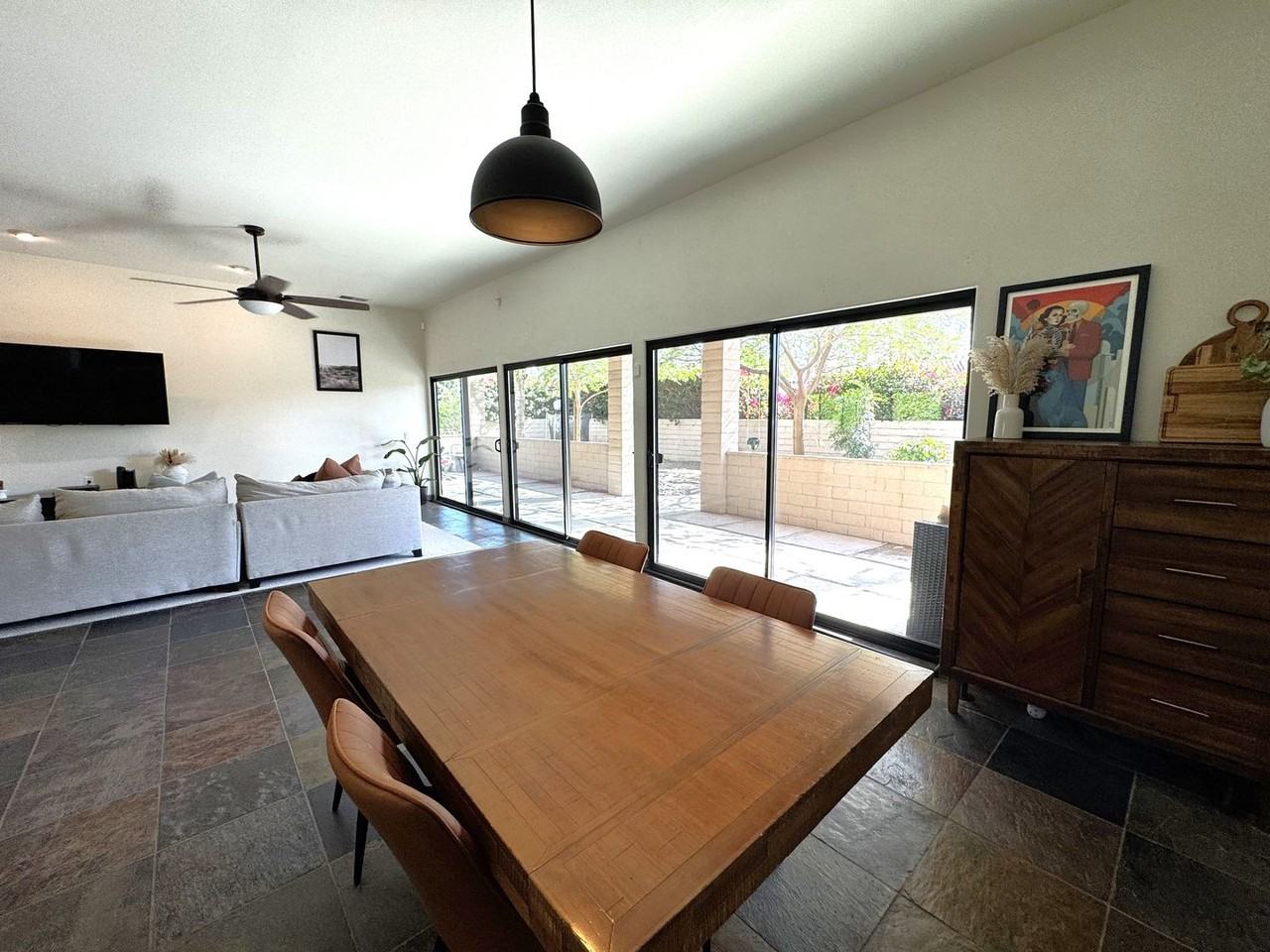 42755 Santiago Pl - Photo 6 of 34
