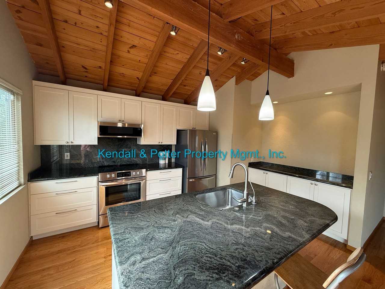 507 Court Way - Photo 6 of 46