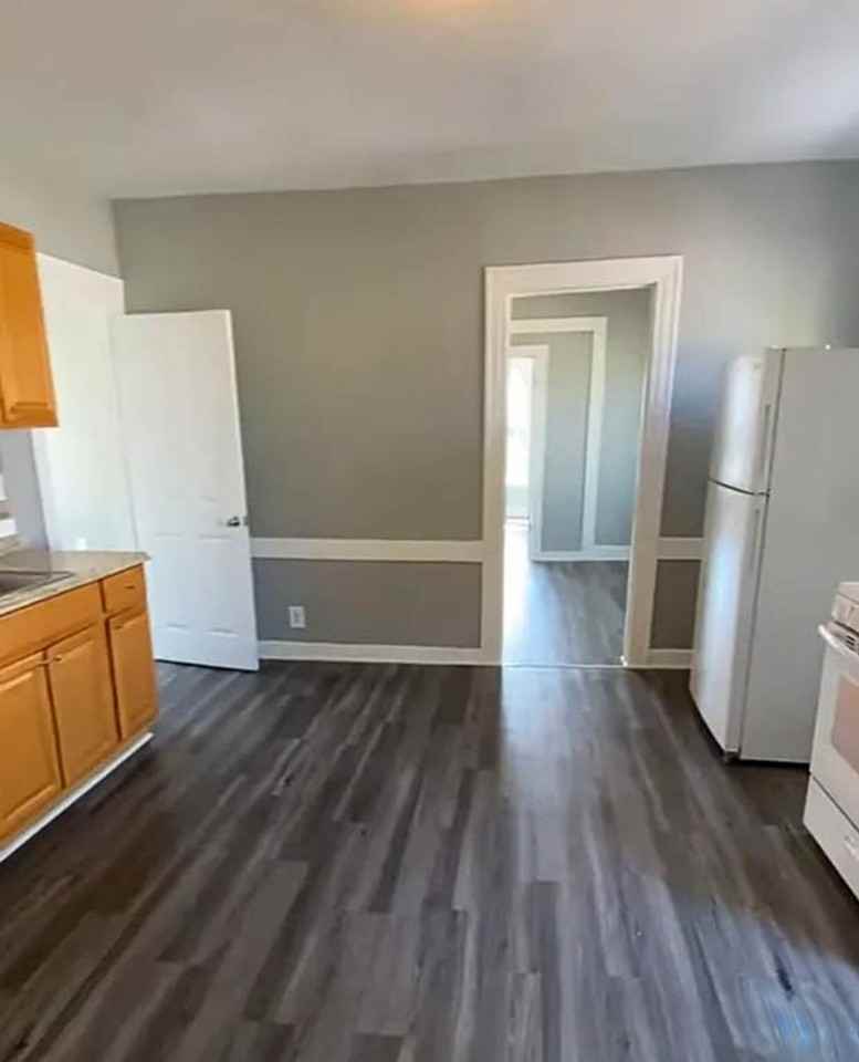 101 Woolsey St - Photo 2 of 5