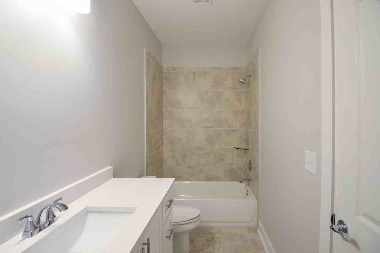 30 Lynn Lane #1002 - Photo 4 of 31