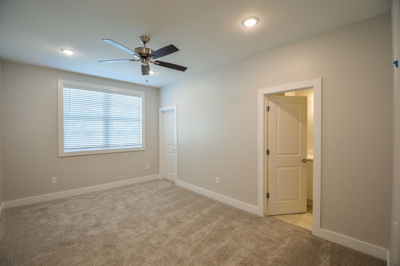 30 Lynn Lane #1002 - Photo 7 of 31