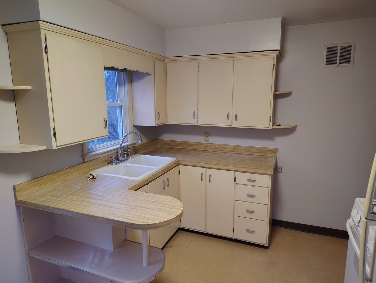 465 5th Avenue - Photo 4 of 21