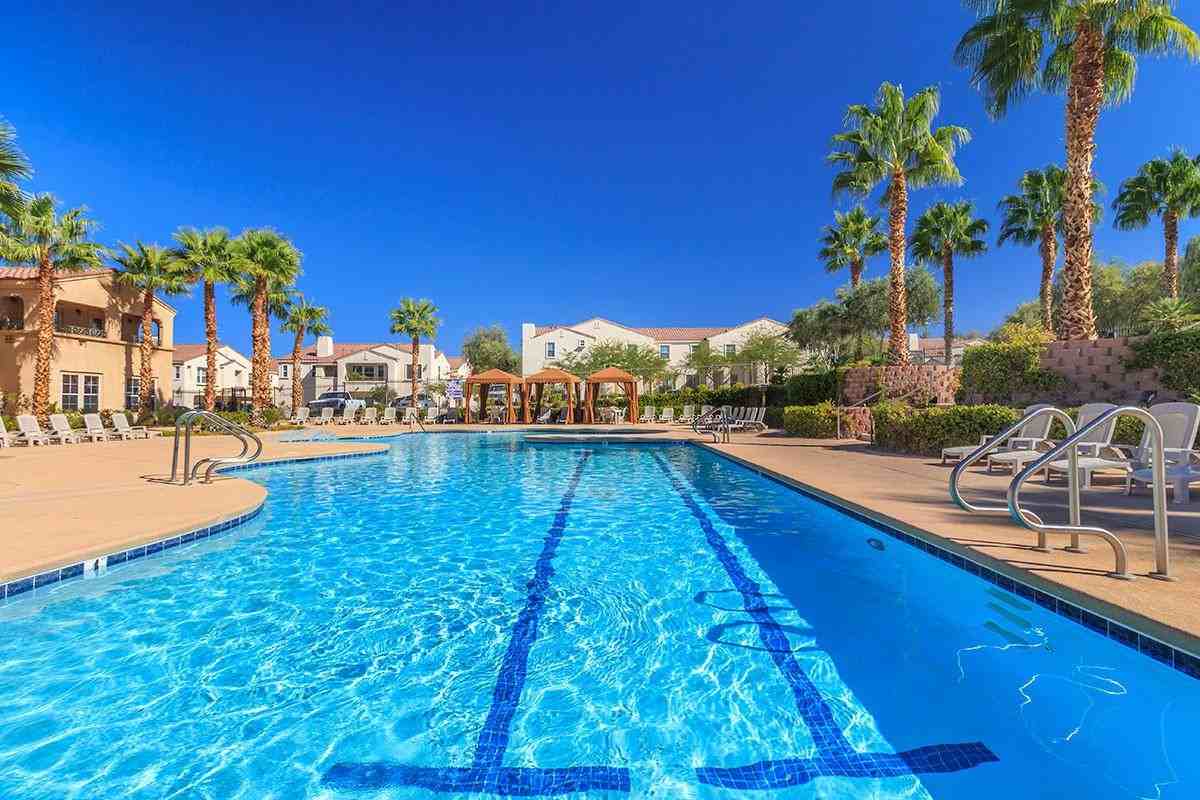 Horizon Ridge Park Apartments - Photo 2 of 30