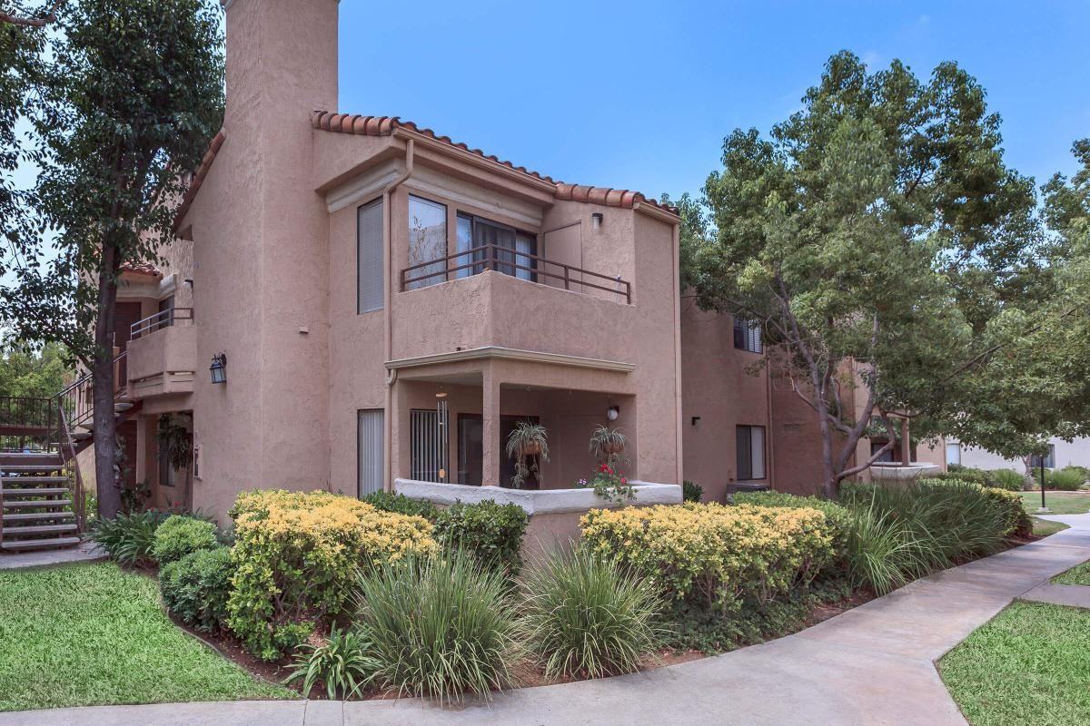 Rancho Hillside Apartments - Photo 5 of 45