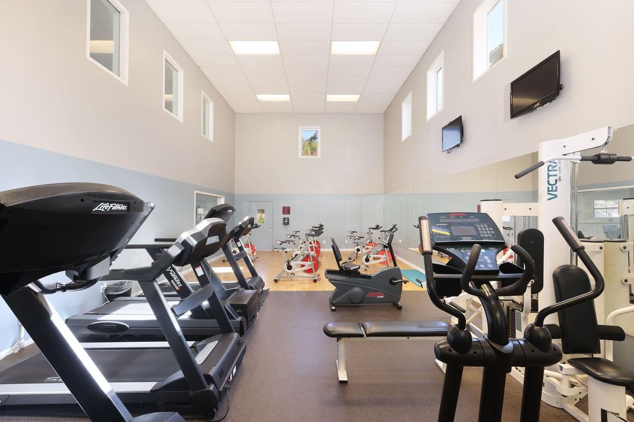 Shadowridge Park Apartments - Photo 4 of 40