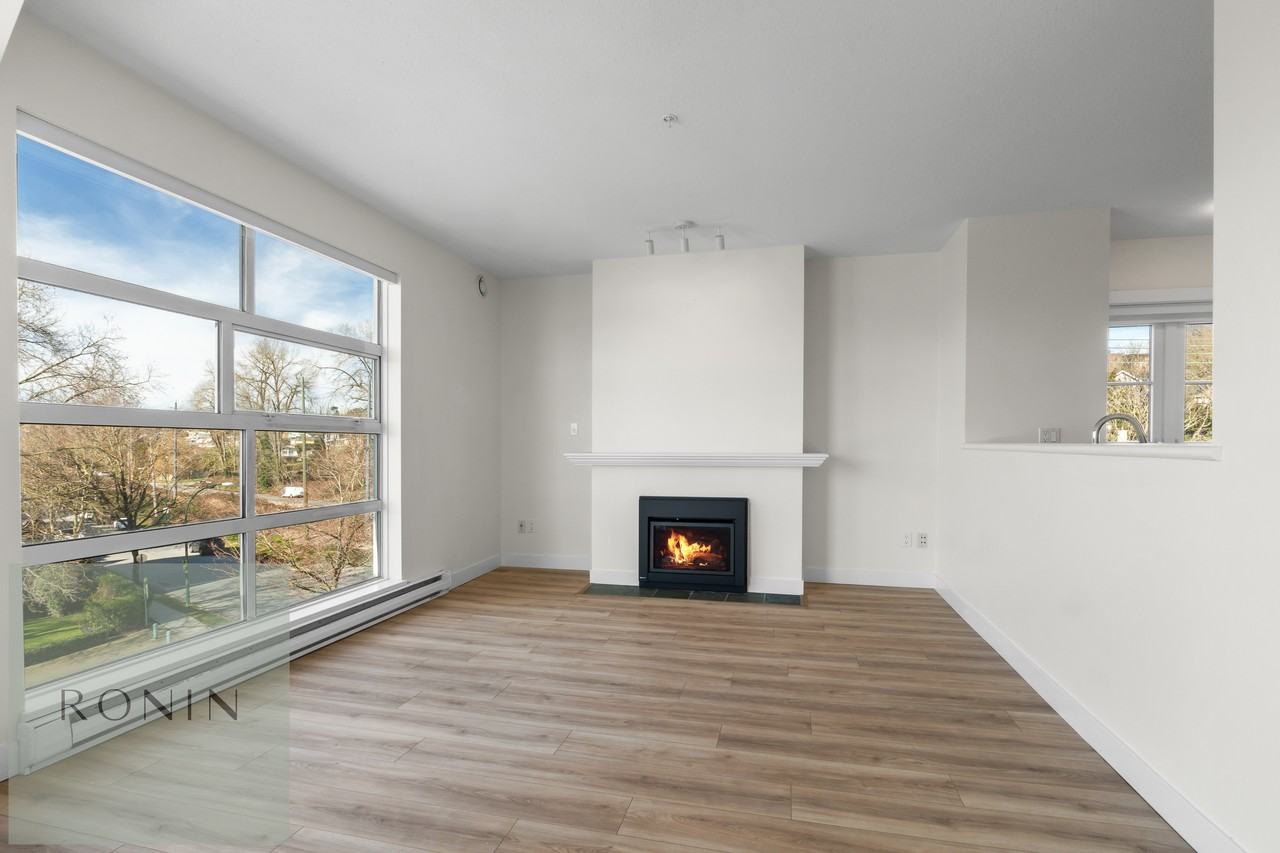 2020 East Kent Avenue South #401 - Photo 3 of 37