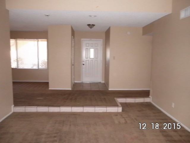 17420 N 39th Ave - Photo 2 of 13