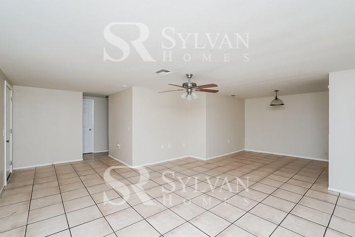 5337 Reef Dr - Photo 3 of 15